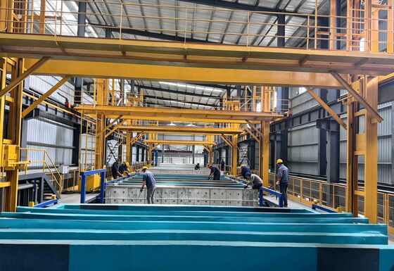 ভালো দাম 750T/মাস আউটপুট, 6500mm সর্বোচ্চ প্রোফাইল দৈর্ঘ্য এবং 8-12µm ফিল্ম পুরুত্ব সহ বুদ্ধিমান অ্যানোডাইজিং লাইন অনলাইন