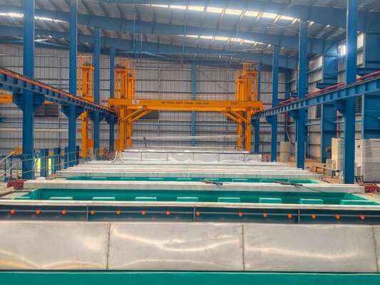 ভালো দাম 1000T/M অ্যানোডাইজিং লাইন/ SS316L স্টেইনলেস স্টীল ক্যাথোড প্লেট অ্যানোডাইজিং ট্যাঙ্কগুলিতে 3000A ডিসি কারেন্ট ক্যাপাসিটির জন্য আচারযুক্ত এবং প্যাসিভেটেড সারফেস সহ অনলাইন